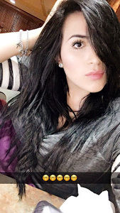 Meet your Posher, Maira